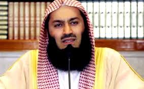 World Renowned Islamic Scholar Mufti Menk Runs When Refuted by Logan’s Warning